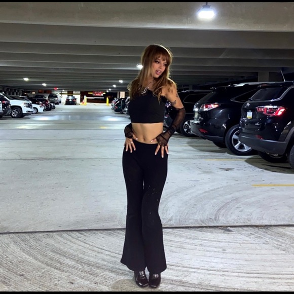 Meet your Posher, Sarai - Picture 2 of 4